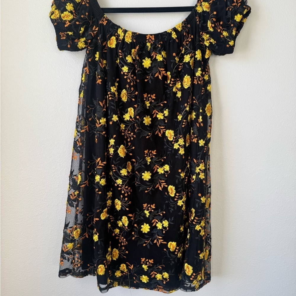 Pins & Needles Black Dress with Yellow Floral Pattern - Picture 5 of 6